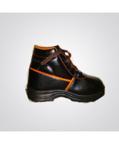 Polo PVC Moulded Safety Shoes Size: 7 -PVCMSS-7